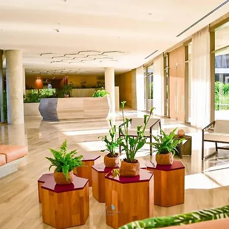 Apartamento Hermoso Y Con Acceso Directo A La Playa!
